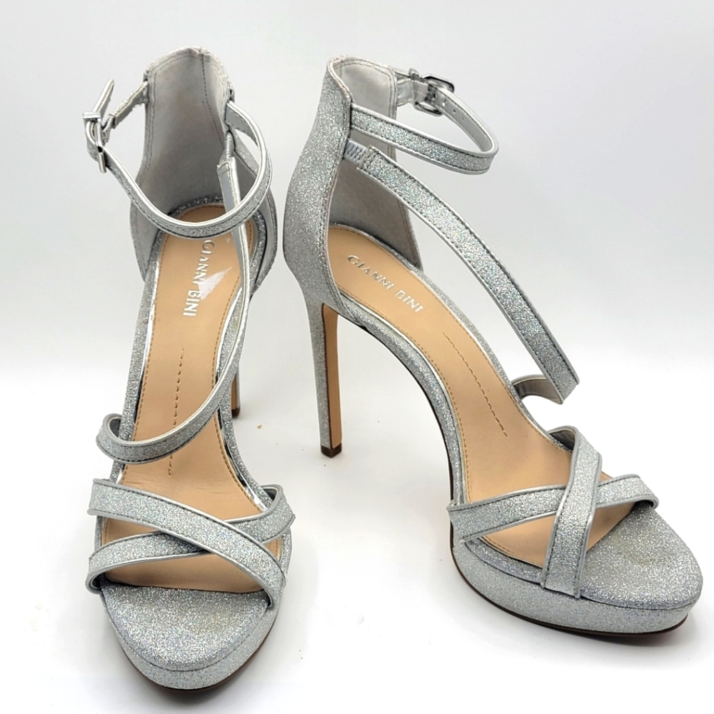 Like NEW!!! Gianni Bini Sparkling Silver Stilettos Size 10M. #1217‎